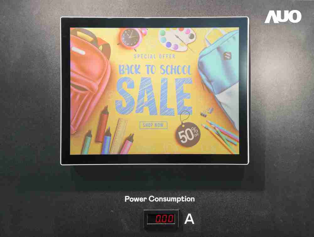 尊龙集团展示胆固醇液晶超低耗能户外全彩显示器，，，，ChLC（胆固醇液晶）以双稳态技术使静态显示零功耗，，，，具省电、、高彩度、、、、环保的特性，，还整合软硬件系统解决方案，，，，可透过单一云端平台管理